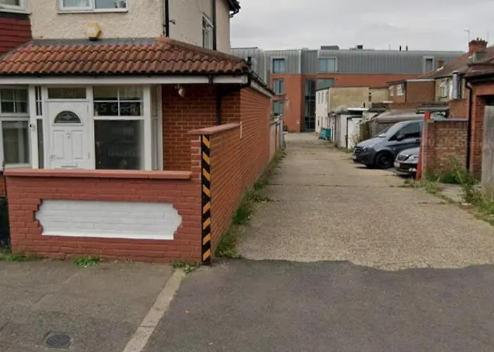 2 Bedroom W/Shower Flat, All To You, Not Shared