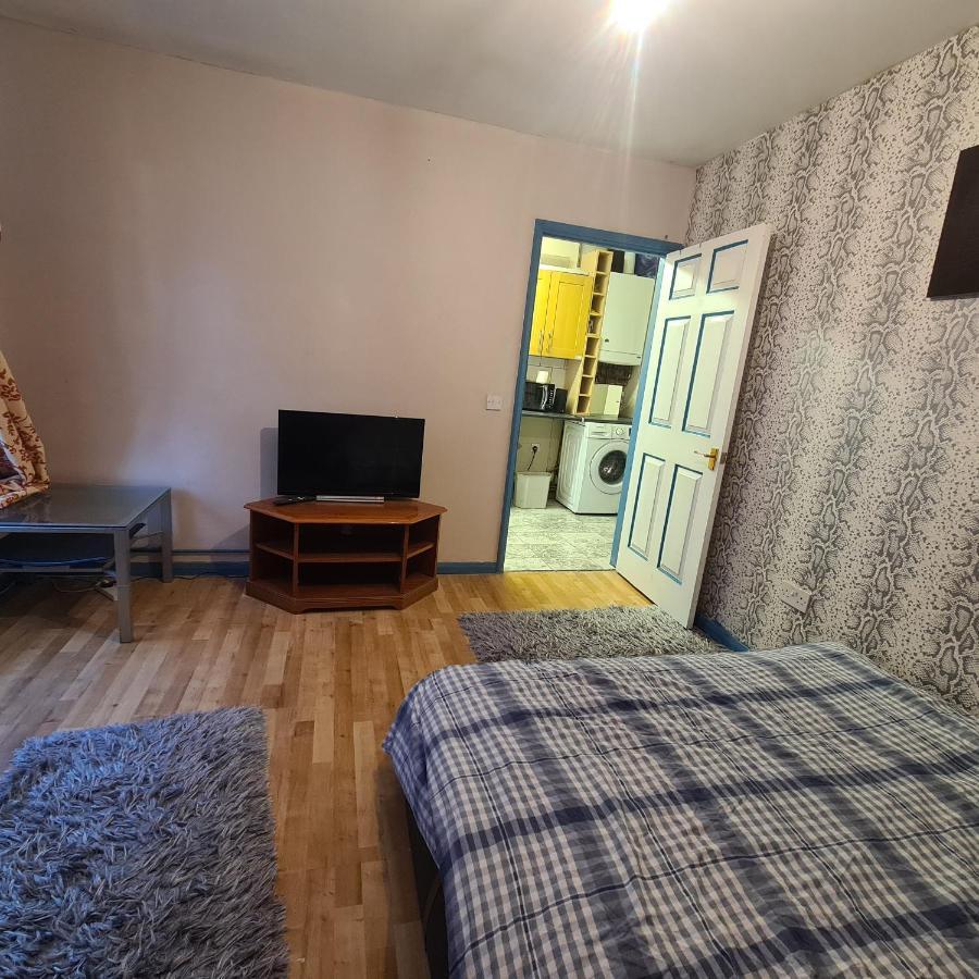 2 Bedroom W/shower Flat, To You, Not Shared *